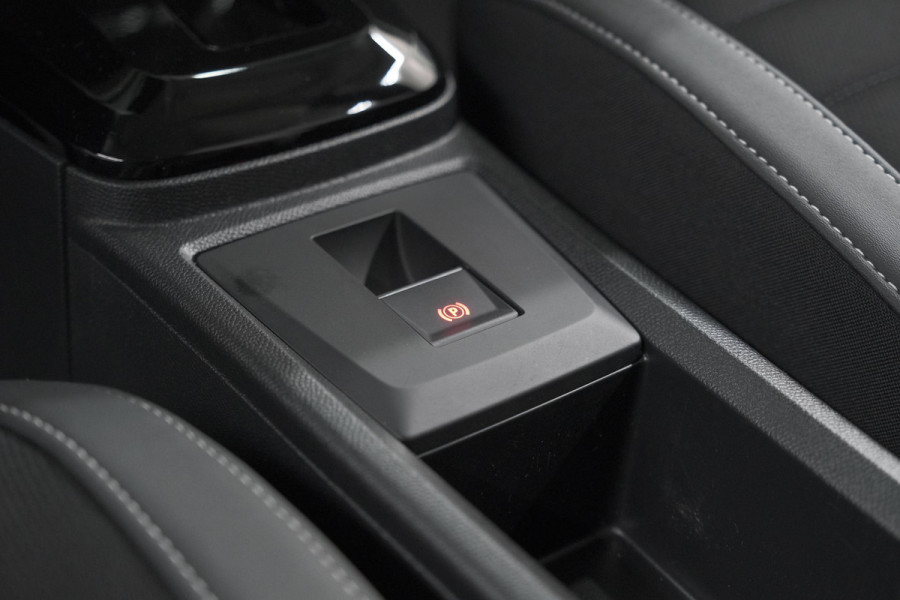 Citroën C3 Aircross 1.2 Hybrid 145pk Max | Trekhaak | Camera | Dodehoekdetectie | Apple Carplay