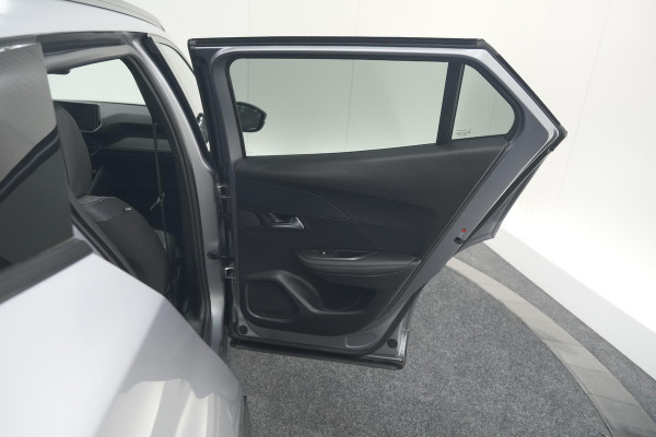 Peugeot 2008 Hybrid 136 e-DCS6 Allure | 360 Camera | Adaptieve Cruise Control | Dodehoekdetectie | Navigatie