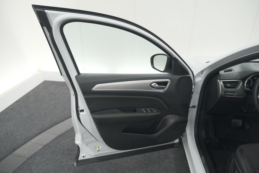 Renault Arkana Mild Hybrid 140 EDC Techno | 360 Camera | Adaptieve Cruise Control | Dodehoekdetectie | Apple Carplay