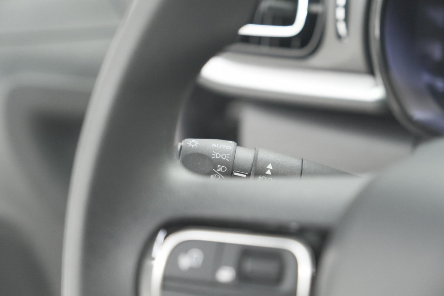 Citroën C3 PureTech 110 EAT6 Max | Apple Carplay | Parkeersensoren | Climate Control | 16 Inch Lichtmetalen Velgen