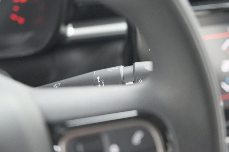 Citroën C3 PureTech 110 EAT6 Max | Apple Carplay | Parkeersensoren | Climate Control | 16 Inch Lichtmetalen Velgen