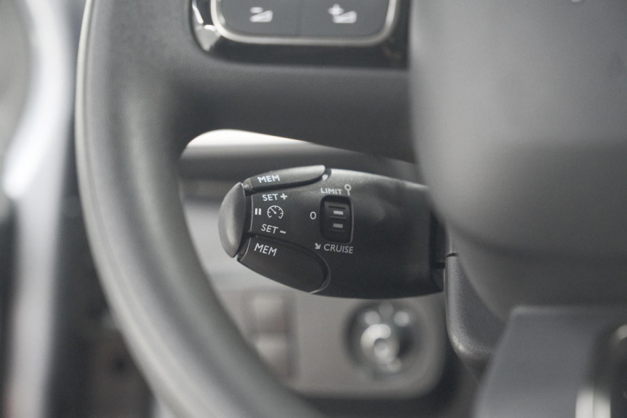 Citroën C3 PureTech 110 EAT6 Max | Apple Carplay | Parkeersensoren | Climate Control | 16 Inch Lichtmetalen Velgen