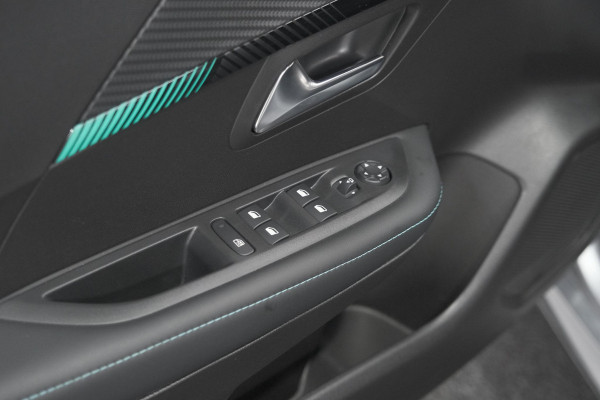 Peugeot 208 PureTech 100 Allure Pack | Camera | Apple Carplay | Parkeersensoren | Navigatie