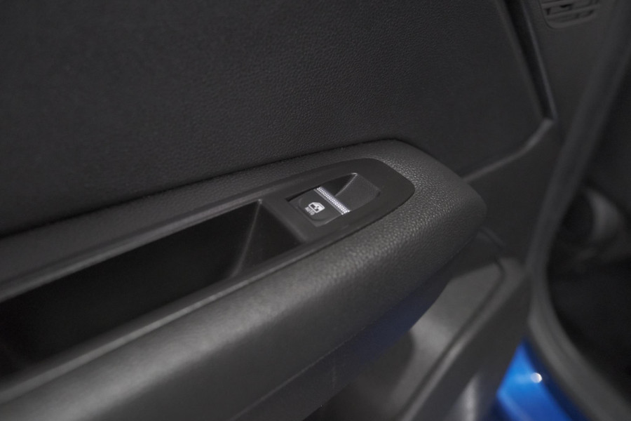 Renault Captur 1.6 E-Tech Plug-in Hybrid 160 Intens | Camera | 9.3 Inch Groot Scherm | Apple Carplay | Parkeersensoren