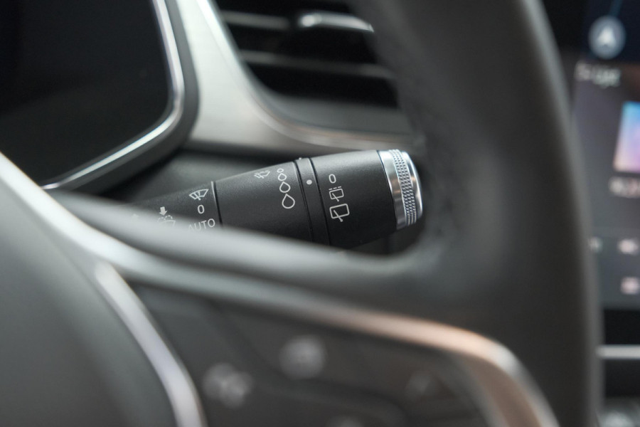 Renault Captur 1.6 E-Tech Plug-in Hybrid 160 Intens | Camera | 9.3 Inch Groot Scherm | Apple Carplay | Parkeersensoren