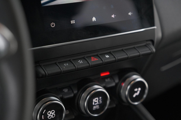 Renault Captur 1.6 E-Tech Plug-in Hybrid 160 Intens | Camera | 9.3 Inch Groot Scherm | Apple Carplay | Parkeersensoren