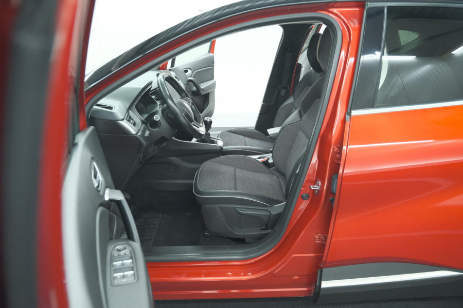 Renault Captur TCe 130 Intens | Camera | 9.3 Inch Grootscherm | Navigatie | Apple Carplay | Parkeersensoren