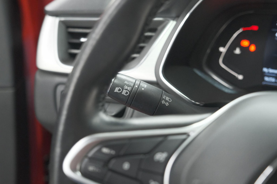 Renault Captur TCe 130 Intens | Camera | 9.3 Inch Grootscherm | Navigatie | Apple Carplay | Parkeersensoren