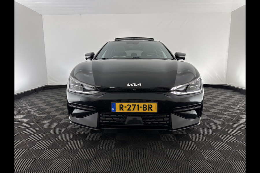 Kia Ev6 GT-Line 77.4 kWh [ 3-Fase-11kW ] (INCL-BTW) Aut. *HEATPUMP | PANO | HEAD-UP | LEATHER-ALCANTARA | ADAPTIVE-CRUISE | DIGI-COCKPIT | MERIDIAN-AUDIO | MEMORYPACK | FULL-LED | KEYLESS | TOPVIEW | DAB | BLINDSPOT | NAVI-FULLMAP |