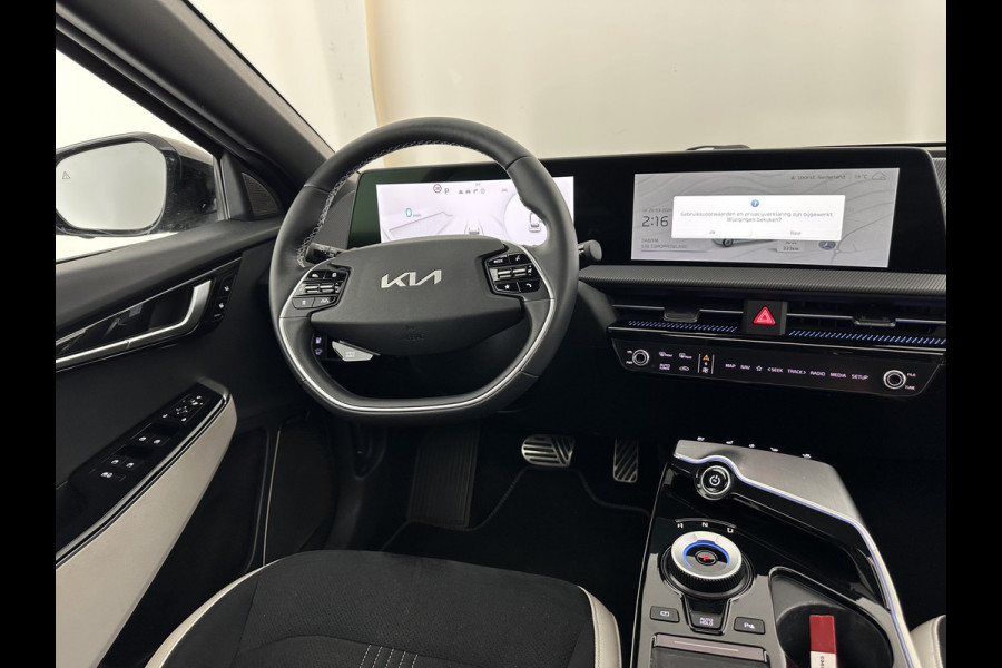 Kia Ev6 GT-Line 77.4 kWh [ 3-Fase-11kW ] (INCL-BTW) Aut. *HEATPUMP | PANO | HEAD-UP | LEATHER-ALCANTARA | ADAPTIVE-CRUISE | DIGI-COCKPIT | MERIDIAN-AUDIO | MEMORYPACK | FULL-LED | KEYLESS | TOPVIEW | DAB | BLINDSPOT | NAVI-FULLMAP |