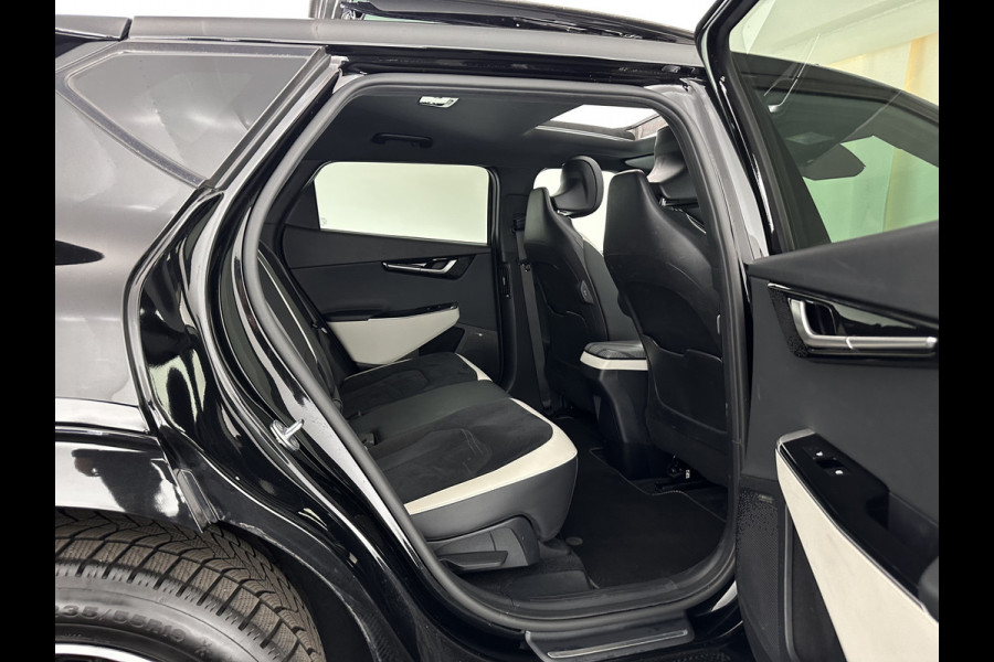 Kia Ev6 GT-Line 77.4 kWh [ 3-Fase-11kW ] (INCL-BTW) Aut. *HEATPUMP | PANO | HEAD-UP | LEATHER-ALCANTARA | ADAPTIVE-CRUISE | DIGI-COCKPIT | MERIDIAN-AUDIO | MEMORYPACK | FULL-LED | KEYLESS | TOPVIEW | DAB | BLINDSPOT | NAVI-FULLMAP |