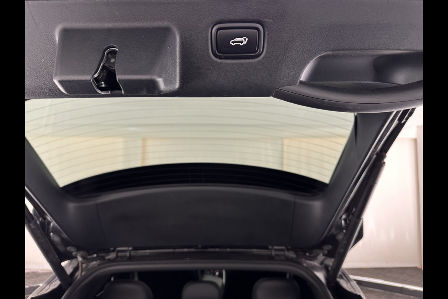 Kia Ev6 GT-Line 77.4 kWh [ 3-Fase-11kW ] (INCL-BTW) Aut. *HEATPUMP | PANO | HEAD-UP | LEATHER-ALCANTARA | ADAPTIVE-CRUISE | DIGI-COCKPIT | MERIDIAN-AUDIO | MEMORYPACK | FULL-LED | KEYLESS | TOPVIEW | DAB | BLINDSPOT | NAVI-FULLMAP |