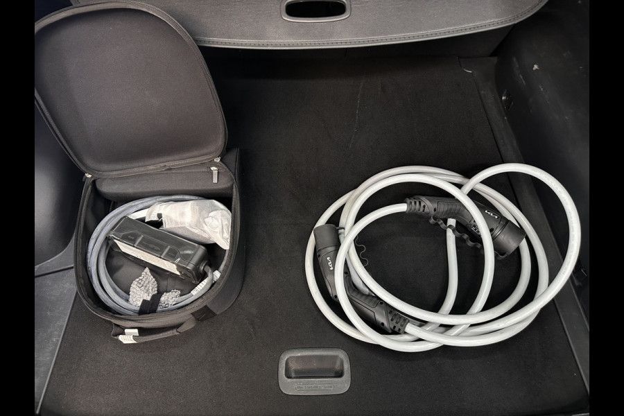 Kia Ev6 GT-Line 77.4 kWh [ 3-Fase-11kW ] (INCL-BTW) Aut. *HEATPUMP | PANO | HEAD-UP | LEATHER-ALCANTARA | ADAPTIVE-CRUISE | DIGI-COCKPIT | MERIDIAN-AUDIO | MEMORYPACK | FULL-LED | KEYLESS | TOPVIEW | DAB | BLINDSPOT | NAVI-FULLMAP |