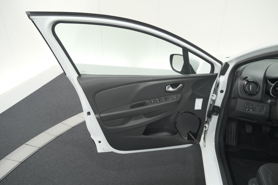 Renault Clio Estate TCe 90 Limited | Trekhaak | Apple Carplay | Parkeersensoren