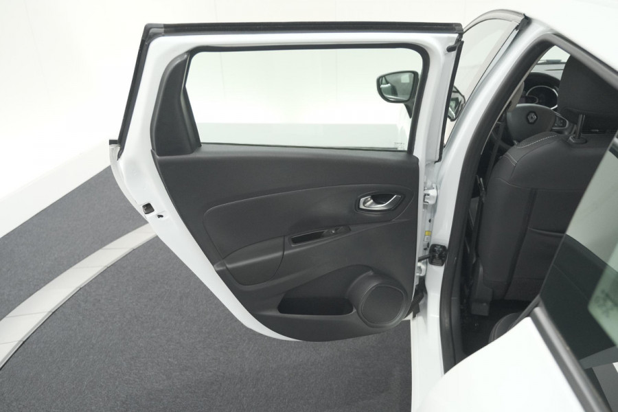 Renault Clio Estate TCe 90 Limited | Trekhaak | Apple Carplay | Parkeersensoren