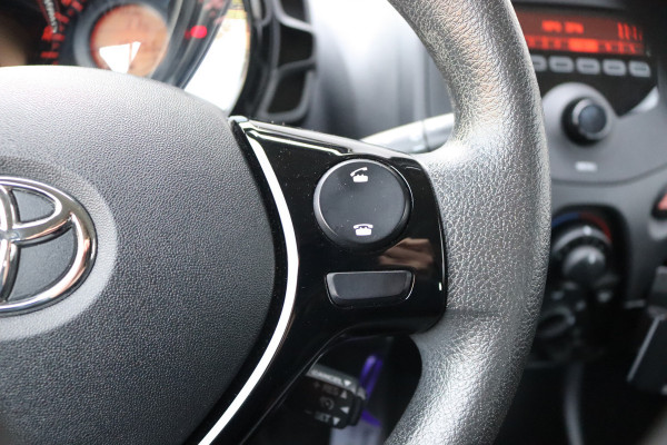 Toyota Aygo 1.0 VVT-i x-fun Airco/Elektrisch-pakket/Bluetooth