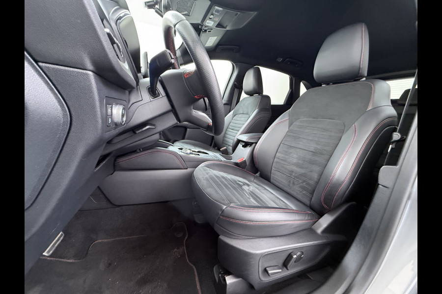 Ford Kuga 2.5 Hybrid PHEV ST-Line X Trekhaak Leer/Alcantara Head-Up Display Adaptive-Cruise Camera Navi Ecc Stoel+Achterbankverwarming App Privacy Glas Winterpakket Elek.Achterklep Led Virtual Cockpit Dodehoek-assistent 1.500KG Trekgewicht 1e Eigenaar Dealeronderhouden € 46.000 nieuw