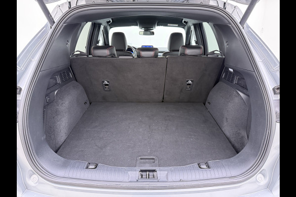 Ford Kuga 2.5 Hybrid PHEV ST-Line X Trekhaak Leer/Alcantara Head-Up Display Adaptive-Cruise Camera Navi Ecc Stoel+Achterbankverwarming App Privacy Glas Winterpakket Elek.Achterklep Led Virtual Cockpit Dodehoek-assistent 1.500KG Trekgewicht 1e Eigenaar Dealeronderhouden € 46.000 nieuw