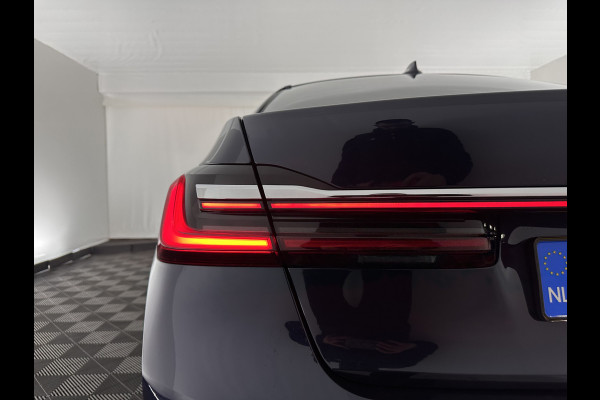 BMW 7 Serie 745Le (Plug-in) (INCL-BTW) *PANO | LEATHER | FULL-LED | HEAD-UP | BLINDSPOT | MEMORY-PACK | DIGI-COCKPIT | KEYLESS | DAB+ | CAMERA | HEATED-COMFORTSEATS | AMBIENTLIGHT | CARPLAY | SHIFTPADDLES | 18''ALU*