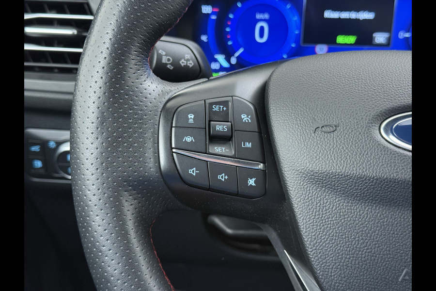 Ford Kuga 2.5 Hybrid PHEV ST-Line X Trekhaak Leer/Alcantara Head-Up Display Adaptive-Cruise Camera Navi Ecc Stoel+Achterbankverwarming App Privacy Glas Winterpakket Elek.Achterklep Led Virtual Cockpit Dodehoek-assistent 1.500KG Trekgewicht 1e Eigenaar Dealeronderhouden € 46.000 nieuw