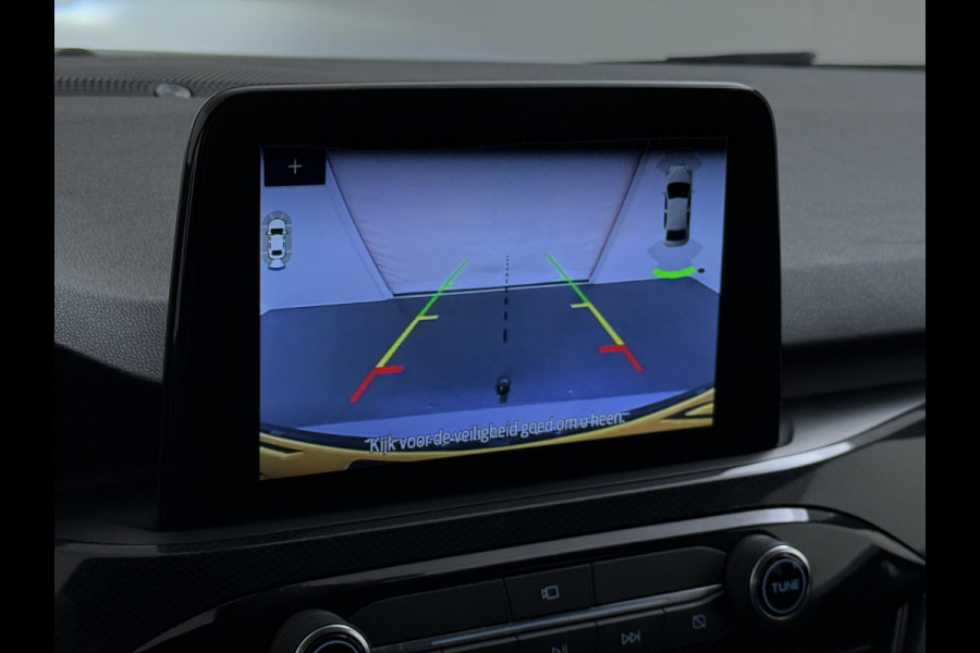 Ford Kuga 2.5 Hybrid PHEV ST-Line X Trekhaak Leer/Alcantara Head-Up Display Adaptive-Cruise Camera Navi Ecc Stoel+Achterbankverwarming App Privacy Glas Winterpakket Elek.Achterklep Led Virtual Cockpit Dodehoek-assistent 1.500KG Trekgewicht 1e Eigenaar Dealeronderhouden € 46.000 nieuw