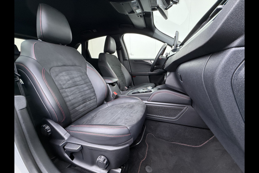 Ford Kuga 2.5 Hybrid PHEV ST-Line X Trekhaak Leer/Alcantara Head-Up Display Adaptive-Cruise Camera Navi Ecc Stoel+Achterbankverwarming App Privacy Glas Winterpakket Elek.Achterklep Led Virtual Cockpit Dodehoek-assistent 1.500KG Trekgewicht 1e Eigenaar Dealeronderhouden € 46.000 nieuw