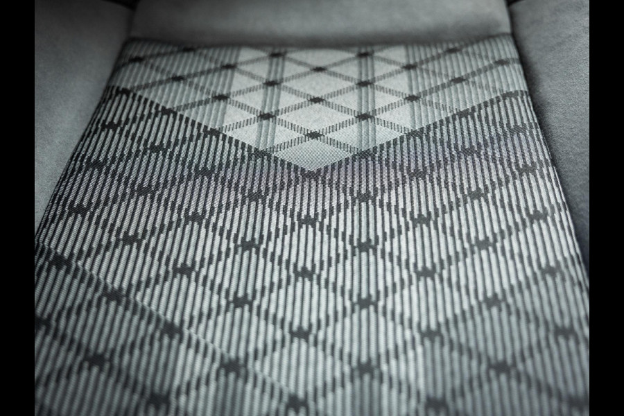 Volkswagen Polo 1.0 TSI R-Line Edition | DSG | 3x R-Line | Pano | Carplay | Cruise Control |