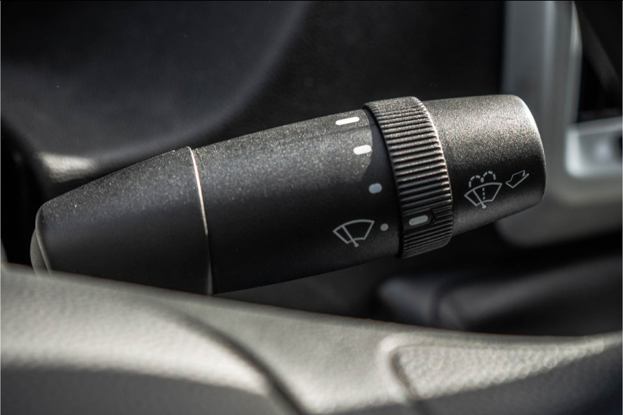 Fiat Ducato 2.3 MultiJet Bakwagen met laadklep | 141 PK | Euro 6 | Cruise | Camera | Airco | Navigatie