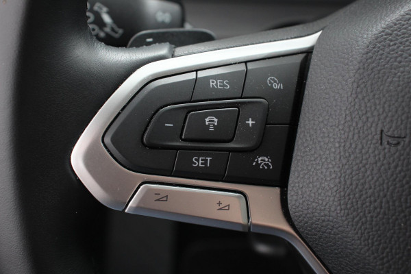 Volkswagen Golf Variant 1.5 eTSI 150pk DSG Style DEMO ! Navigatie Apple Carplay/Android Auto Parkeersensoren Adaptive Cruise Control Blind Spot Assist Stoel-en stuurverwarming Ledverlichting Getinte ramen Climate Control