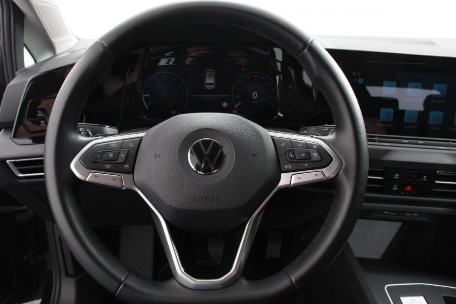 Volkswagen Golf Variant 1.5 eTSI 150pk DSG Style DEMO ! Navigatie Apple Carplay/Android Auto Parkeersensoren Adaptive Cruise Control Blind Spot Assist Stoel-en stuurverwarming Ledverlichting Getinte ramen Climate Control