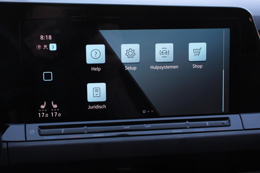 Volkswagen Golf Variant 1.5 eTSI 150pk DSG Style DEMO ! Navigatie Apple Carplay/Android Auto Parkeersensoren Adaptive Cruise Control Blind Spot Assist Stoel-en stuurverwarming Ledverlichting Getinte ramen Climate Control