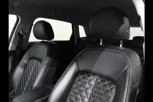 Audi e-tron e-tron 55 quattro | Leder | Navigatie | Trekhaak | Led koplampen | Tour pakket | Virtual cockpit | Cruise control adaptief