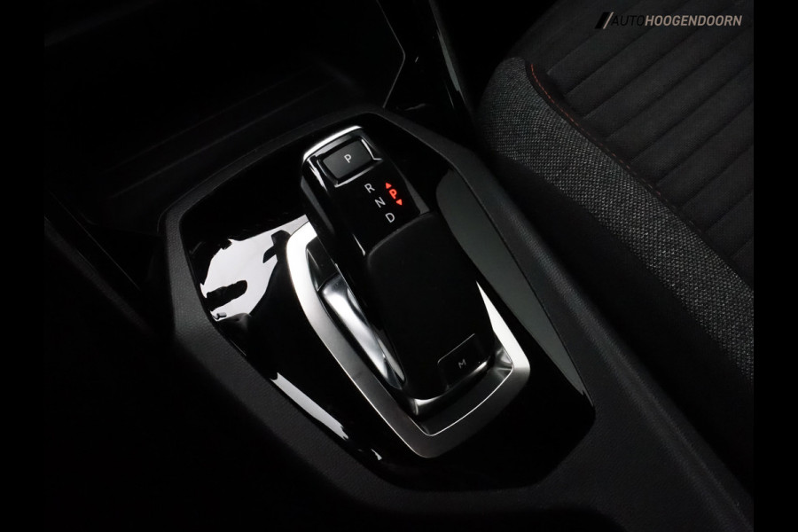 Peugeot 2008 1.2 PureTech Active Pack Sport 130pk (APPLE CARPLAY,CRUISE,CAMERA,LM-VELGEN,COMFORT-STOELEN,LED,TOPCONDITIE)