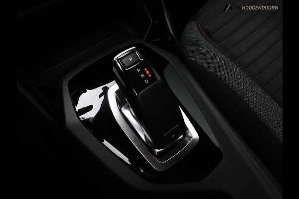 Peugeot 2008 1.2 PureTech Active Pack Sport 130pk (APPLE CARPLAY,CRUISE,CAMERA,LM-VELGEN,COMFORT-STOELEN,LED,TOPCONDITIE)