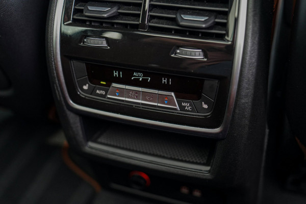 BMW X5 XDrive50e High Executive | AR CAM | DravitGrau | Panorama | Harman/Kardon | Luxe Leder | Massage | Adaptieve Cruise | HuD