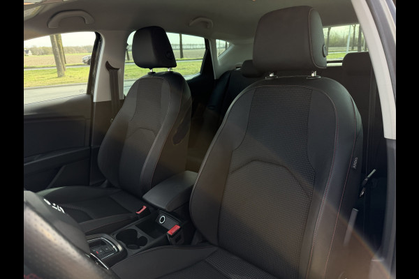 Seat Leon 1.4 EcoTSI FR Business Intense Sensoren V+A / Carplay / Cruise C. / Winter Pakket / Navi