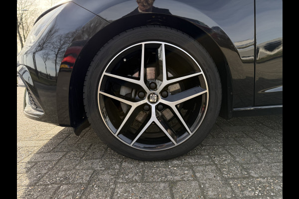 Seat Leon 1.4 EcoTSI FR Business Intense Sensoren V+A / Carplay / Cruise C. / Winter Pakket / Navi