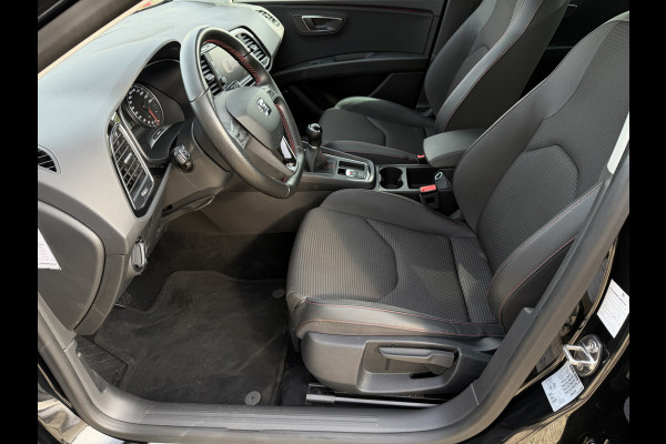 Seat Leon 1.4 EcoTSI FR Business Intense Sensoren V+A / Carplay / Cruise C. / Winter Pakket / Navi