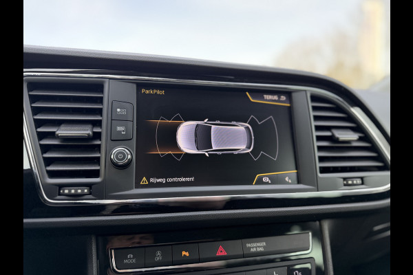 Seat Leon 1.4 EcoTSI FR Business Intense Sensoren V+A / Carplay / Cruise C. / Winter Pakket / Navi