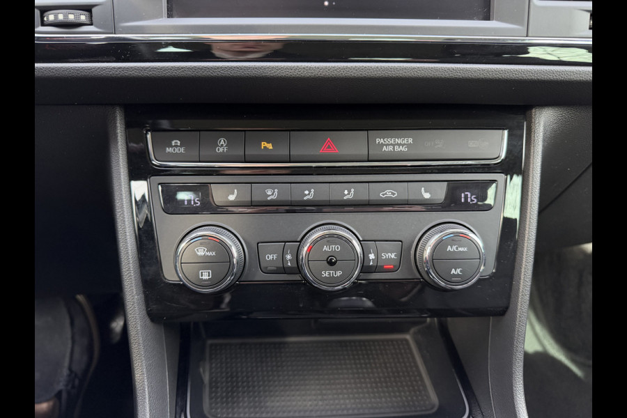 Seat Leon 1.4 EcoTSI FR Business Intense Sensoren V+A / Carplay / Cruise C. / Winter Pakket / Navi