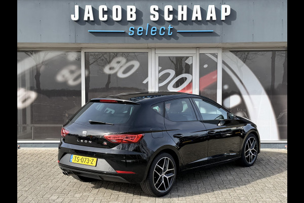 Seat Leon 1.4 EcoTSI FR Business Intense Sensoren V+A / Carplay / Cruise C. / Winter Pakket / Navi