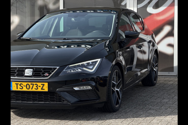 Seat Leon 1.4 EcoTSI FR Business Intense Sensoren V+A / Carplay / Cruise C. / Winter Pakket / Navi