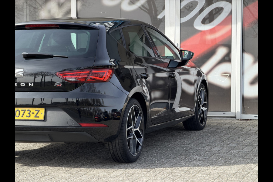 Seat Leon 1.4 EcoTSI FR Business Intense Sensoren V+A / Carplay / Cruise C. / Winter Pakket / Navi