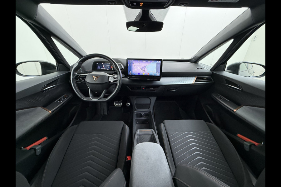 CUPRA Born 62 kWh 204PK 3-Fase Adaptive-Cruise Camera Apple Carplay Android Navi PDC-a+v Ecc Business One Lmv Stoel+Stuurverwarming Led Isofix DAB Bluetooth Rijstrooksensor Regensensor SOH 91% 1e Eigenaar Origineel Nederlandse Auto Dealeronderhouden