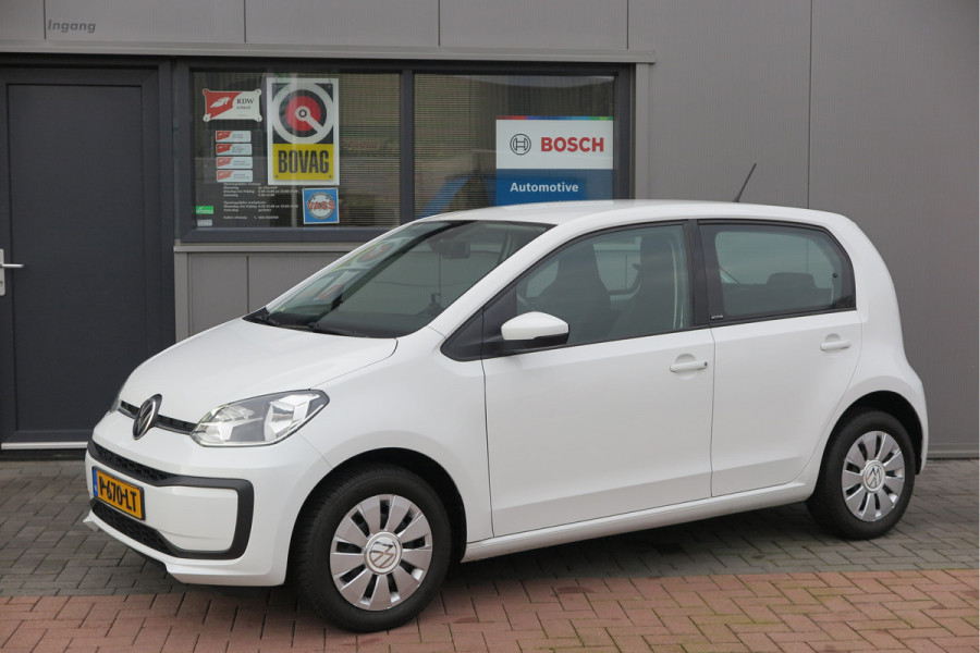 Volkswagen up! 1.0 49kw 66pk Active Cruisecontrol , Stoelverwarming , Navi via App, Achteruitrijcamera , Parkeersensoren , DAB+ radio , Multifunctioneel stuurwiel.etc.