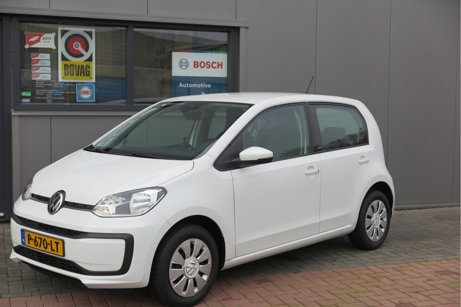Volkswagen up! 1.0 49kw 66pk Active Cruisecontrol , Stoelverwarming , Navi via App, Achteruitrijcamera , Parkeersensoren , DAB+ radio , Multifunctioneel stuurwiel.etc.