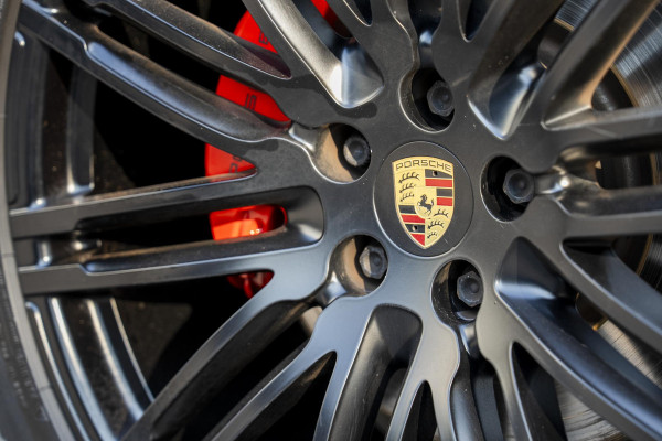 Porsche Macan 2.0 | Panorama | Bose | Memory | Leder