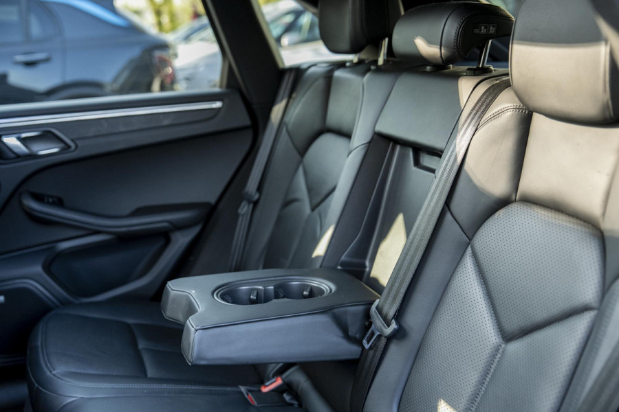 Porsche Macan 2.0 | Panorama | Bose | Memory | Leder