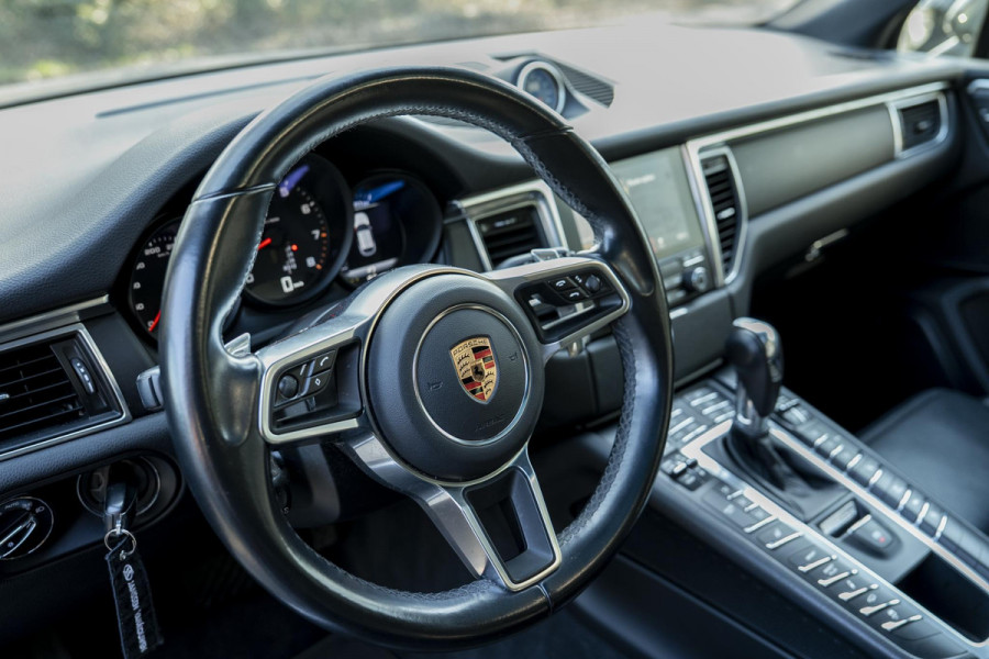 Porsche Macan 2.0 | Panorama | Bose | Memory | Leder