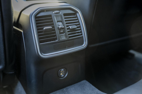 Porsche Macan 2.0 | Panorama | Bose | Memory | Leder